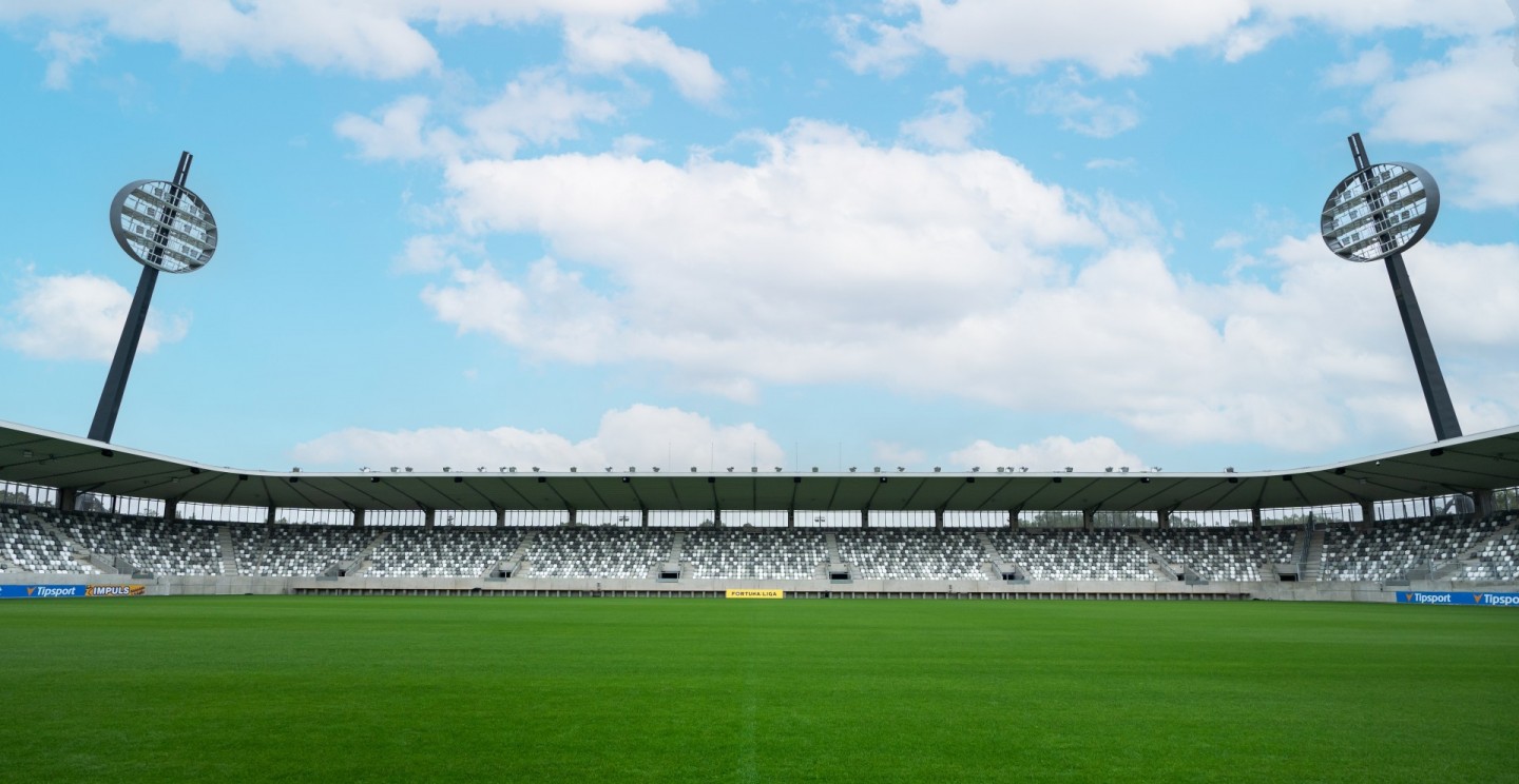 Fotbalový stadion nabitý technologiemi