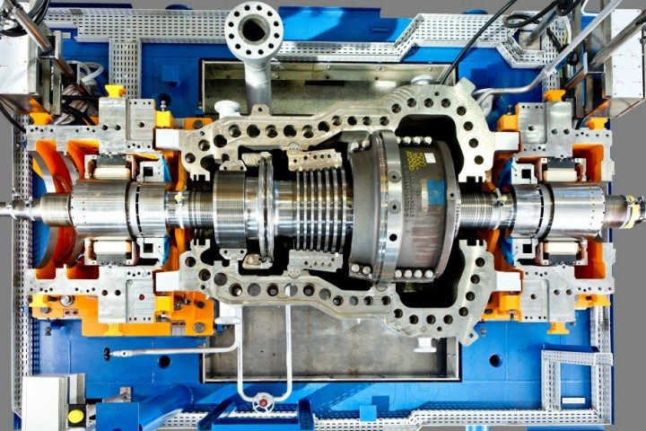 První parní turbínou s levitujícím rotorem úspěšně uvedenou do provozu je turbína SST-600, která se nachází v Jänschwaldské elektrárně (jižně od Berlína). Slouží zde jako jedna z dvanácti turbín pohánějících vodní pumpy. Turbína má výkon 10 MW a pracuje při 5 700 otáčkách za minutu. Obecně lze technologií pro levitaci rotoru vybavi